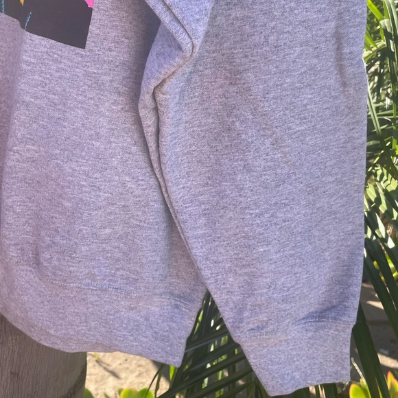 WOMENS BIGGIE CREW SWEATSHIRT IN HEATHER GRAY - Picture 5 of 9